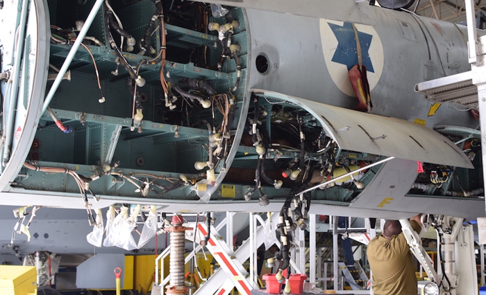 近距離觀看以色列空軍的F-15 近距離觀看以色列空軍的F-15