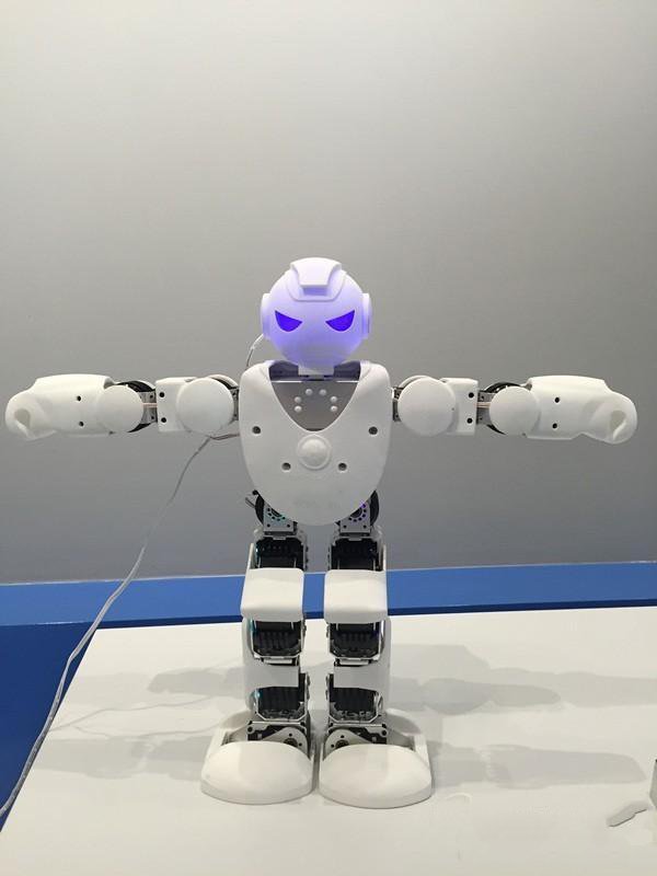 從3d打印市場發(fā)展前景看全國大學生機器人大賽首次引入3D打印