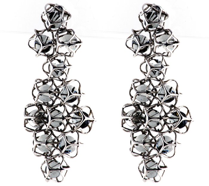 打破傳統(tǒng) 私人定制3D打印貴金屬首飾已被奧地利珠寶商 打破傳統(tǒng) 私人定制3D打印貴金屬首飾已被奧地利珠寶商