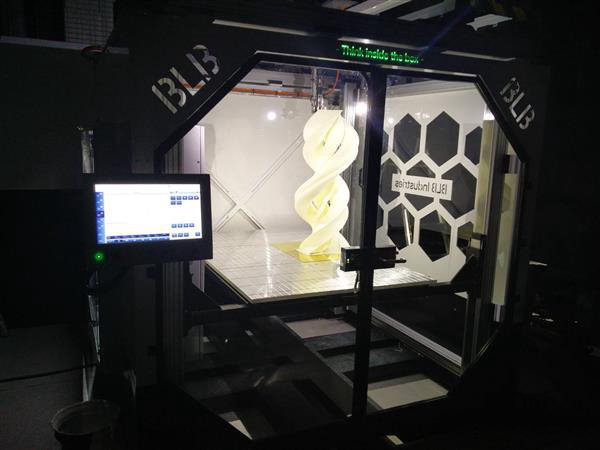 超大型3D打印機(jī)The Box現(xiàn)身 3D打印速度可達(dá)1200毫米/秒_e鍵3D打印服務(wù)