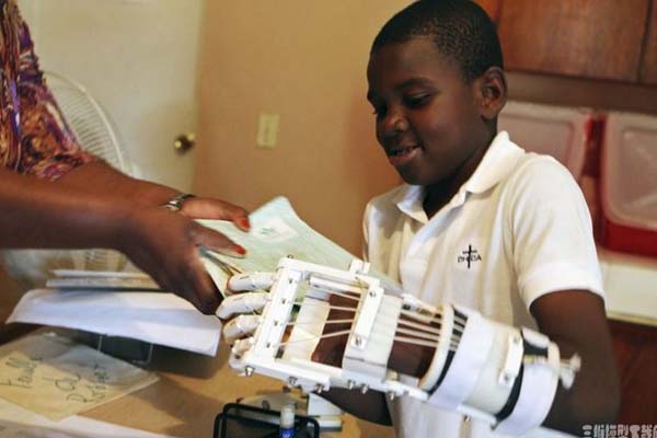 簡述現階段醫(yī)用3D打印設備和打印材料的相關進展_e鍵3D打印服務