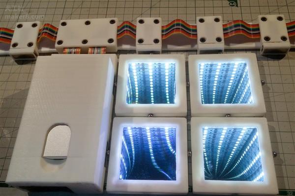 性感與高科技的結合 美女創客SexyCyborg又造3D打印LED鏡面塊裙子 性感與高科技的結合 美女創客SexyCyborg又造3D打印LED鏡面塊裙子