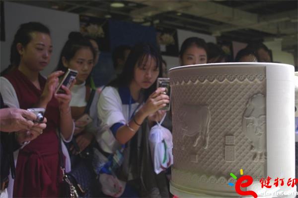 3D打印陶瓷作品展示,3d打印陶瓷粉末材料 景德鎮結合3D打印雕刻技術顛覆傳統手工制陶